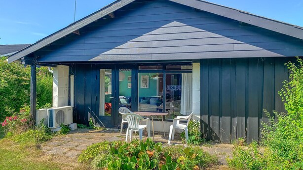 Unclassified image, 1 of 13, button - Gorgeous home in Børkop with WiFi (Børkop)