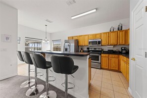 Private kitchen - Spacious 4BR Disney Pool Home • Mini Golf & Game Room (Davenport)