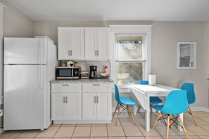 Private kitchen - Derby 2 Bed Apartment Amazing Location! (Louisville)