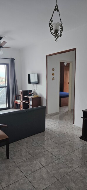 Interior - Venham conhecer my wonderfull beach place,localizado a um bloco  meio da praia,. (Praia Grande)