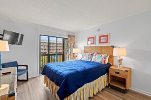 Iron/ironing board, WiFi, bed sheets - Family Resort Condo Steps to Beach (North Myrtle Beach)