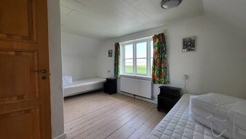 4 bedrooms, free WiFi