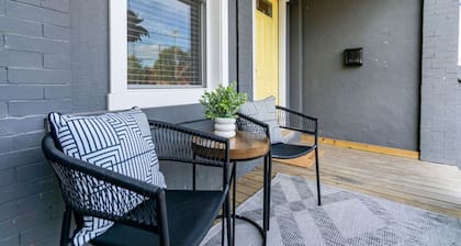 2 King Beds | Easy City Access | Easy Parking