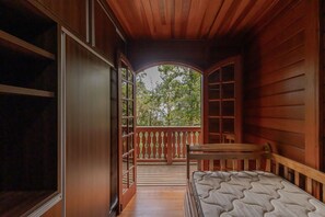 House, Smoking | 4 bedrooms - Casa com Lareira e 3 su tes no Parque das Fontes (Campos do Jordão)