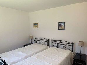 Room - Villa (MOLIETS ET MAA)