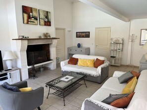 Living area - Villa (MOLIETS ET MAA)