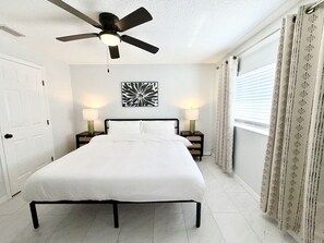 Bügeleisen/Bügelbrett, Reisekinderbett, WLAN, Bettwäsche