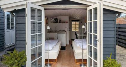 Awesome apartment in Græsted with WiFi