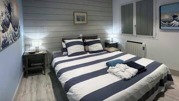 4 bedrooms, WiFi, bed sheets
