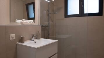 Hair dryer, towels