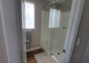 Shower, hair dryer, towels, soap - Beautiful  Vacation Home in The Villages, Florida – Golf Car Included! (Lady Lake)