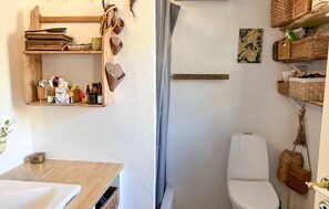 Shower - Cozy home in Kirke Hyllinge with WiFi (Kirke Hyllinge)