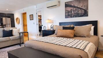WiFi, bed sheets