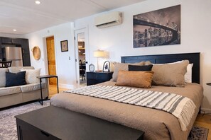 WiFi, bed sheets