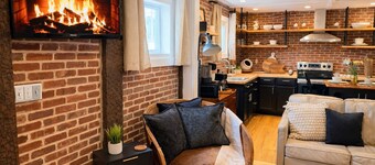 Partin's Perch | Indoor Private Sauna | 9 Min from The Caverns