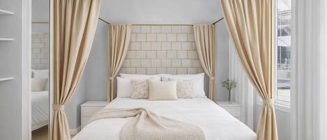 In-room safe, iron/ironing board, travel crib, free WiFi