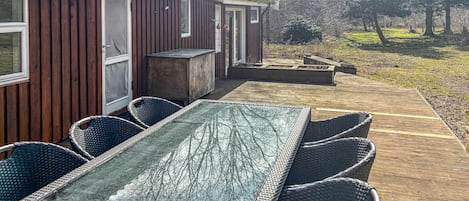 屋外ダイニングエリア