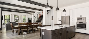 Luxury 4BR Retreat • Walkable • Game & Media Room