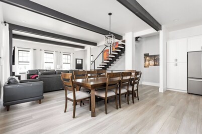Luxury 4BR Retreat • Walkable • Game & Media Room