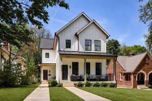Exterior - Luxury 4BR Retreat • Walkable • Game & Media Room (Indianapolis)