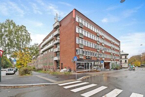 Lejlighed - 2 soveværelser - balkon - udsigt til have | Udendørsområde