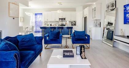Villa De Briley - Downtown HTX - Fire Pit - Photo Booth!
Luxury Family Retreat
