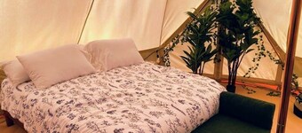 Moby's Cozy Coastal Glamping