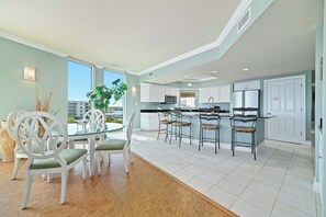 Dining - The Pass 511 | Gulf Views | Pools | My Beach Getaways (Orange Beach)