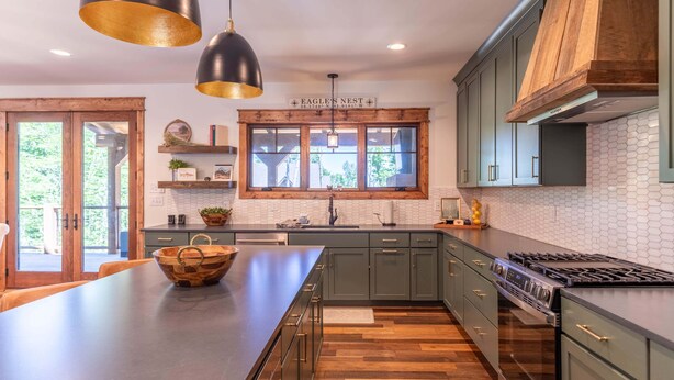 Private kitchen - It Was All a Dream at Eagles Nest - fireplaces, Springs (Banner Elk)