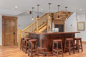 Lobby - Abode at Forest Edge, luxury log home, hot tub (Wilson)