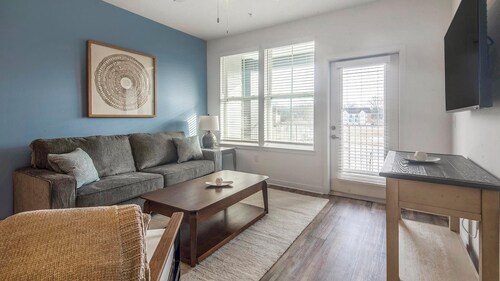 Landing | Amazing 2BD, Clubhouse