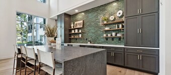 Landing | Stylish 2BD, Clubhouse