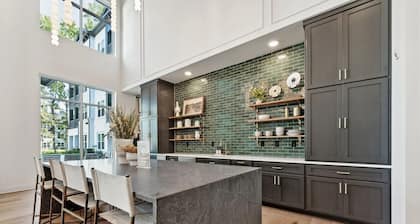 Landing | Amazing 2BD, Clubhouse