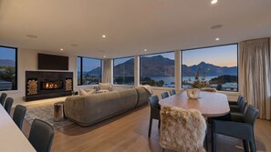 Interior - Queenstown Hill House - Full House, Studio & Apartment (Queenstown)