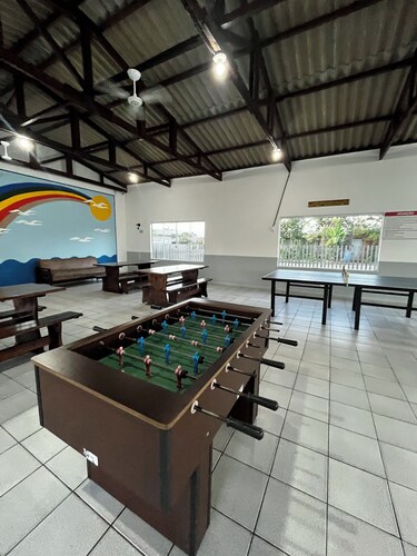 Studio with Club Amenities: Pool, 5G Wi-Fi, Parking & 300m from the Sea
