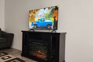 Living area - Central A/C home, Garage parking (Calgary)