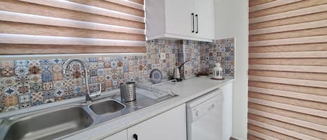 Fridge, microwave, oven, dishwasher