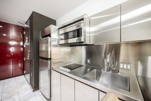 Fridge, microwave, stovetop, dishwasher - SVS: High Floor Strip View Studio | Open Balcony | Palms Place (Las Vegas)