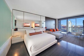 1 bedroom, desk, iron/ironing board, free WiFi - SVS: Strip View Studio | Open Balcony | Resort Amenities | Palms Place (Las Vegas)