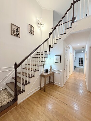 GHome, Modern Cozy 5BR 10BEDS located  in Lilburn, GA with AC perfect for family