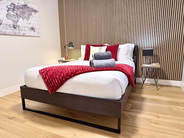 2 bedrooms, iron/ironing board, free WiFi, bed sheets