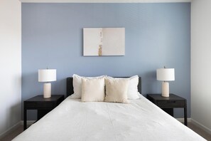 Desk, iron/ironing board, WiFi, bed sheets - Landing | Stunning 2BD in Westport (Leland)
