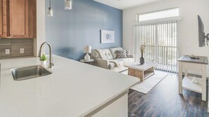 Smart TV - Landing | Beautiful 1BD, Clubhouse, Courtyard (Houston)