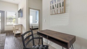 Desk, iron/ironing board, WiFi, bed sheets