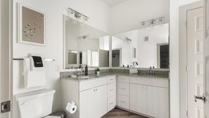 Bathroom - Landing | Amazing 2BD, Yoga Studio, Gym (Houston)