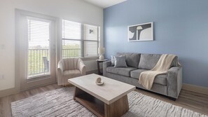 Smart TV - Landing | Amazing 1BD, Yoga Studio, Courtyard (Houston)