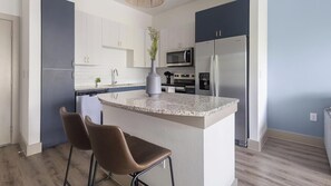 Fridge, dining tables - Landing | Spectacular 1BD, Courtyard, Gym (Houston)