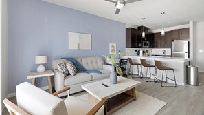 Smart TV - Landing | Beautiful 1BD, Pool, Gym (Denton)
