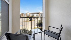 Property grounds - Landing | Beautiful 1BD, Clubhouse, Pool (Denton)