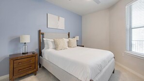 Desk, iron/ironing board, WiFi, bed sheets - Landing | Beautiful 1BD, Clubhouse, Pool (Denton)